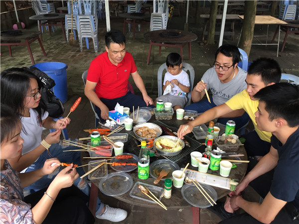 2018年10月團(tuán)建燒烤活動